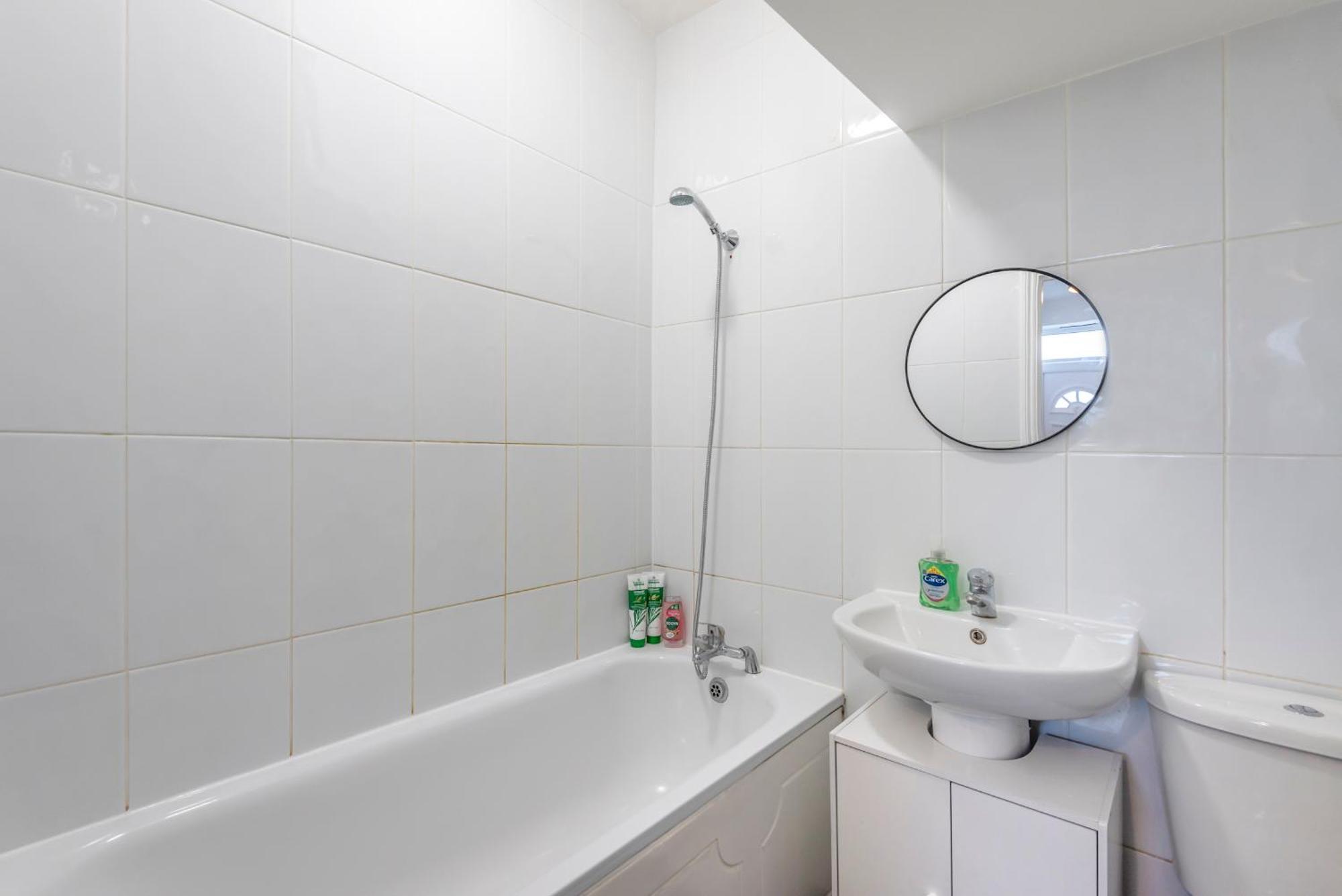 Modern Family Home W/Wi-Fi, Netflix, Self Check-In Londres Exterior foto