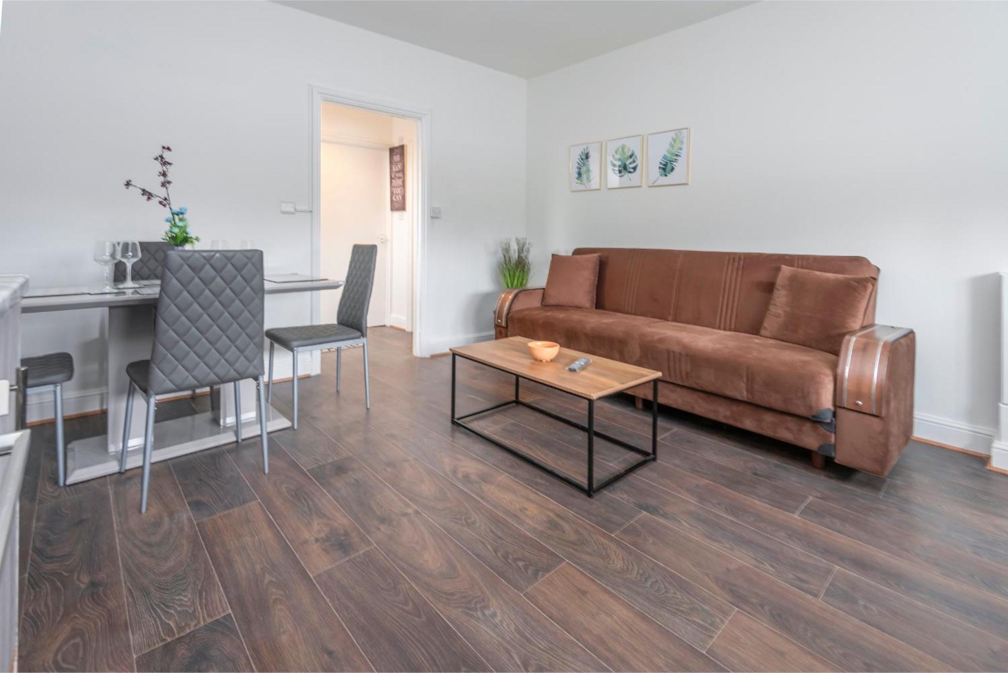 Modern Family Home W/Wi-Fi, Netflix, Self Check-In Londres Exterior foto